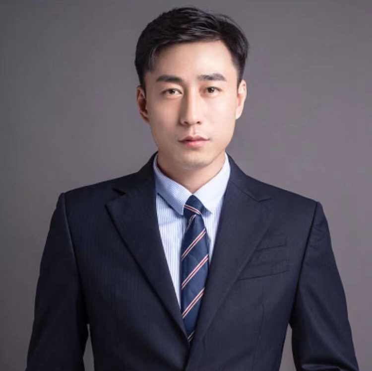 刘杜莉艺术总监 & 首席设计师